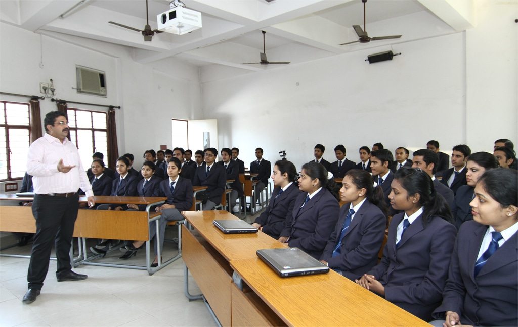 inmantec top b school in india